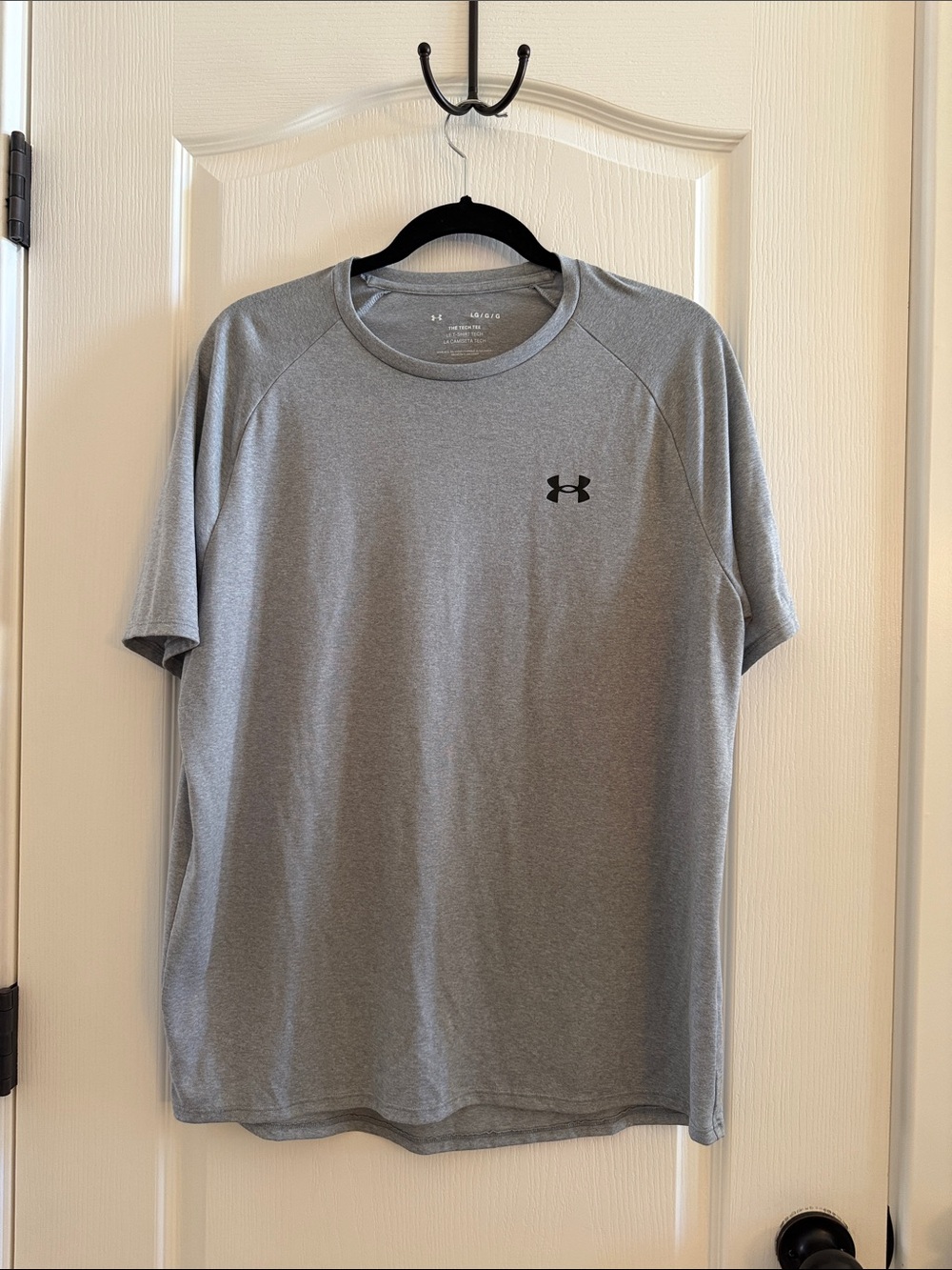 Under Armour Men’s Heather Gray Short Sleeve Performance Tee